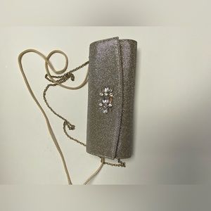 Kate Landry metallic gold Shoulder elegant tote magnético Closure.